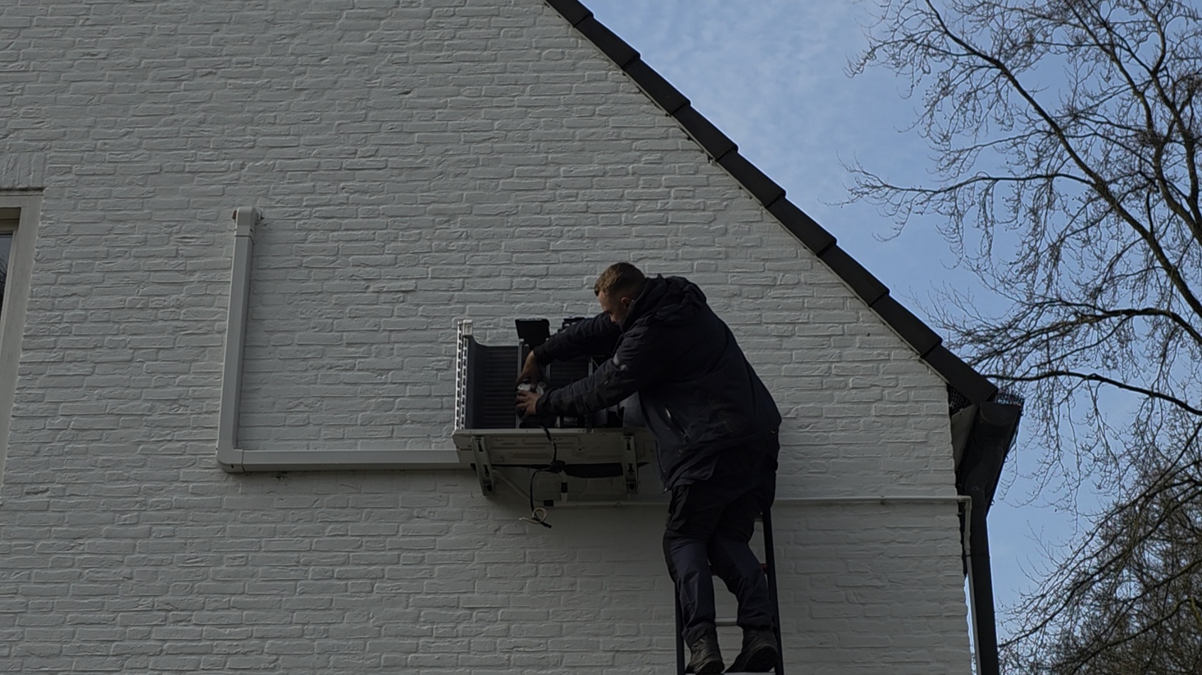 Design airco installatie in een woning te Vosselaar